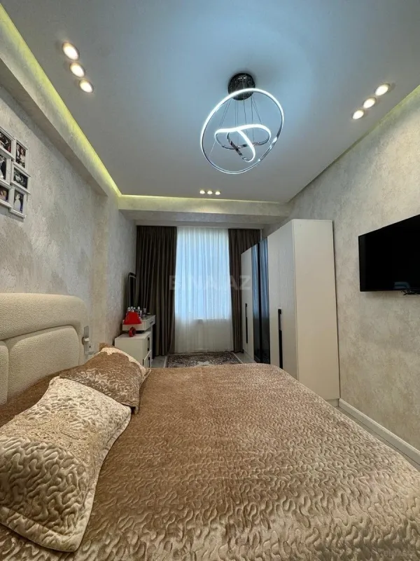 Satılır 3 otaqlı mənzil 91 m²