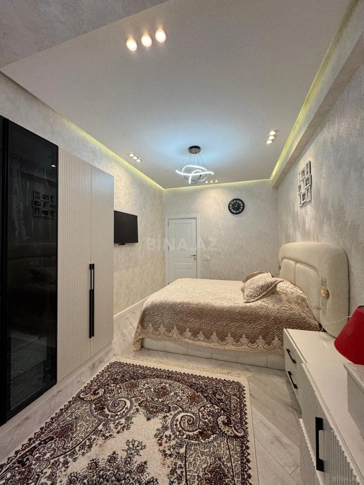 Satılır 3 otaqlı mənzil 91 m²