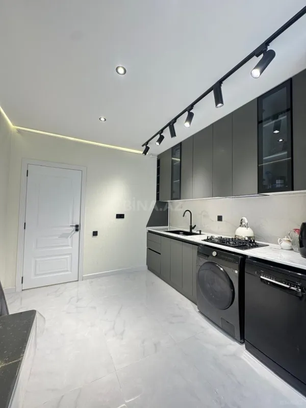 Satılır 2 otaqlı mənzil 65 m²