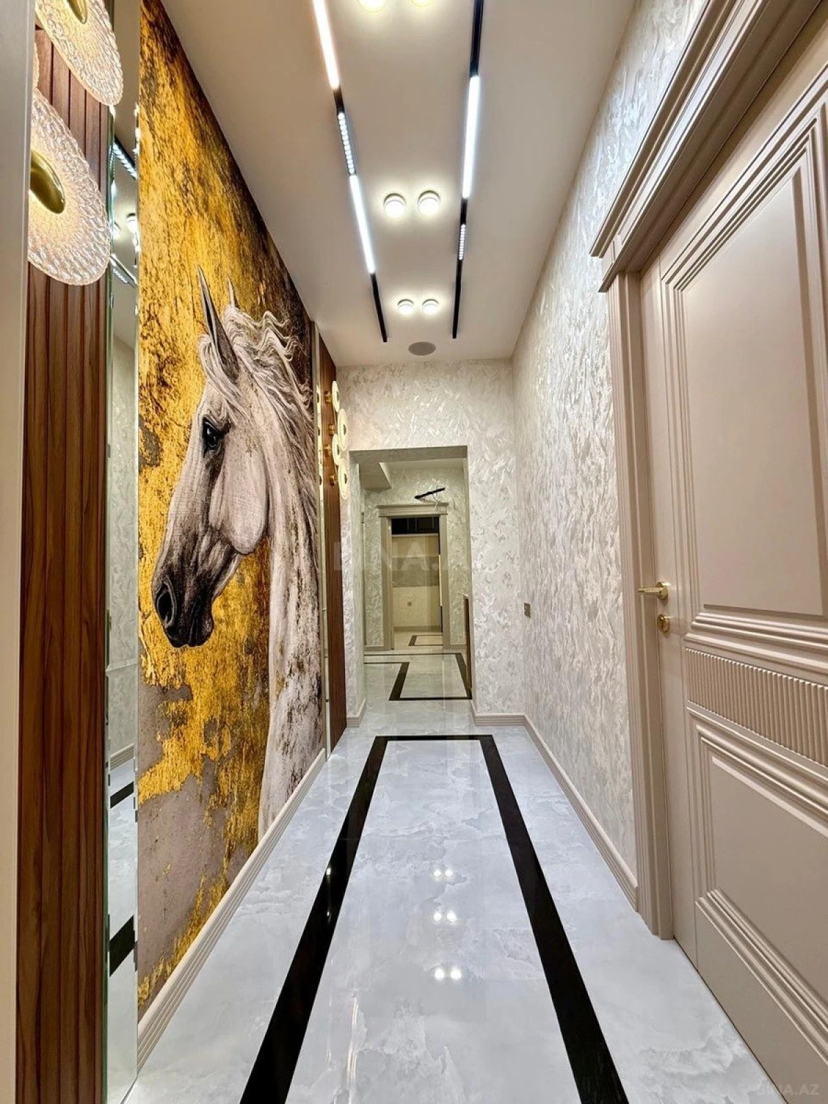 Satılır 3 otaqlı mənzil 112 m²