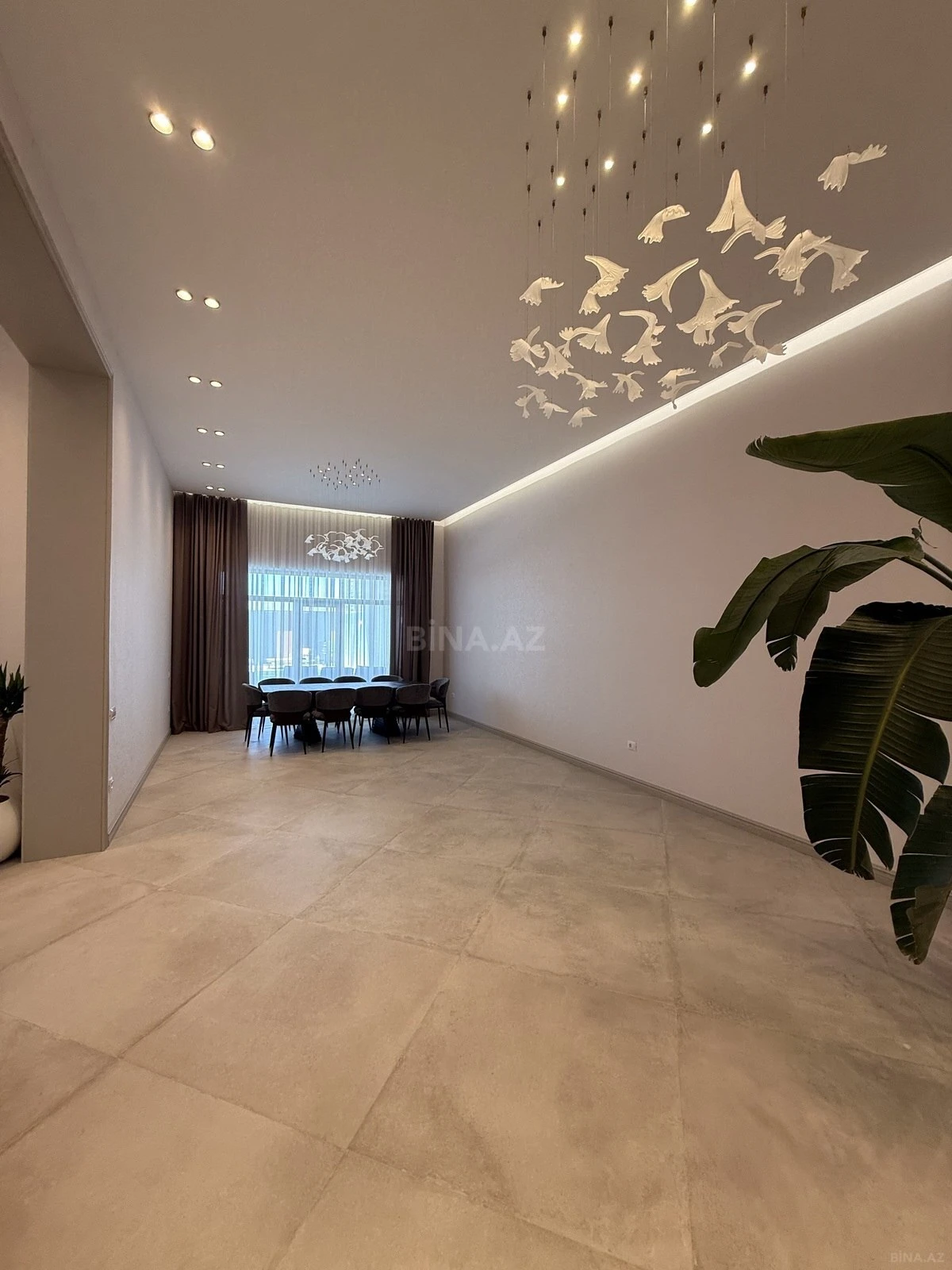 Satılır 5 otaqlı həyət evi 250 m²