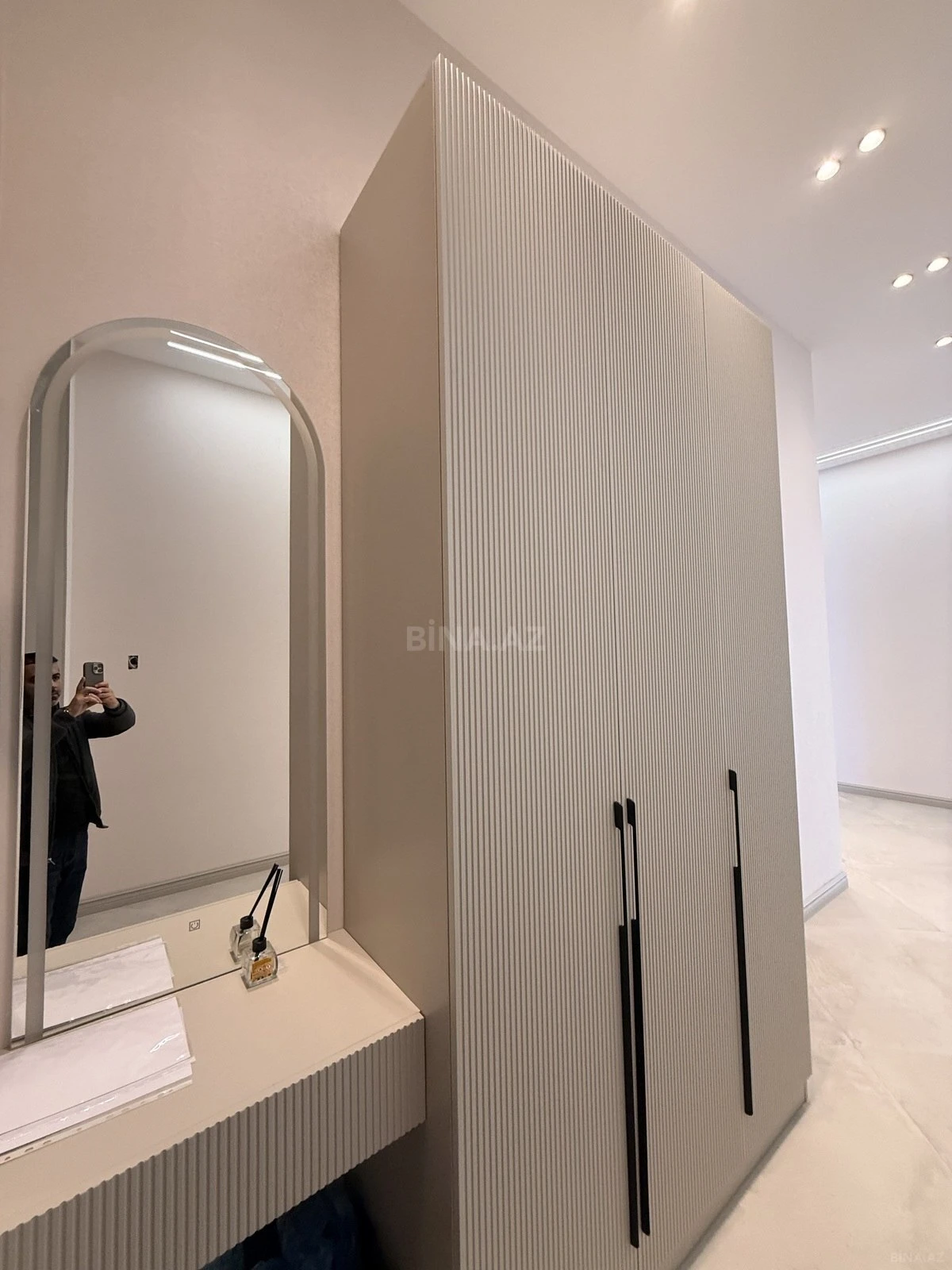 Satılır 5 otaqlı həyət evi 250 m²