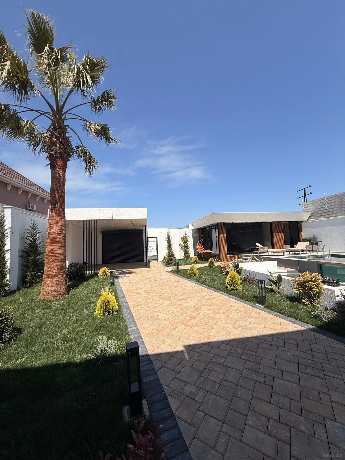 Satılır 5 otaqlı həyət evi 250 m²