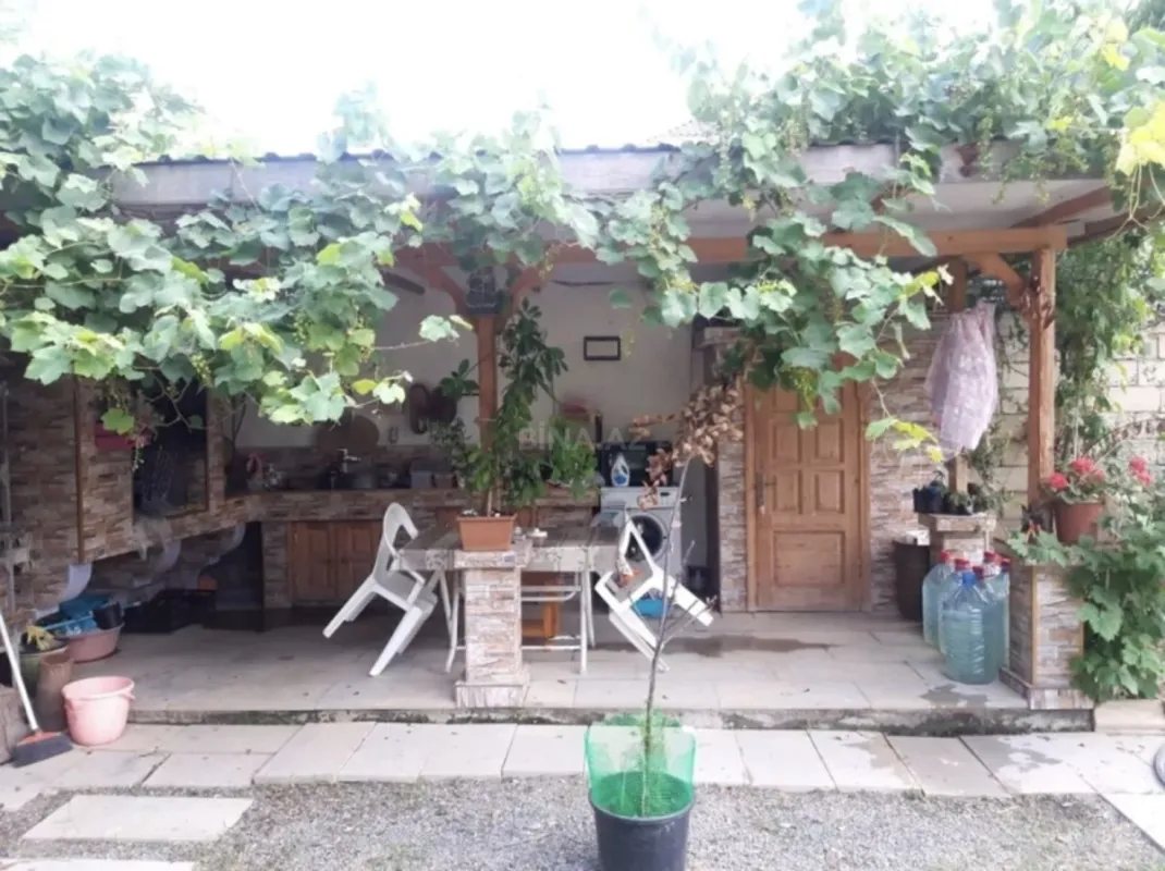 Satılır 3 otaqlı həyət evi 150 m²