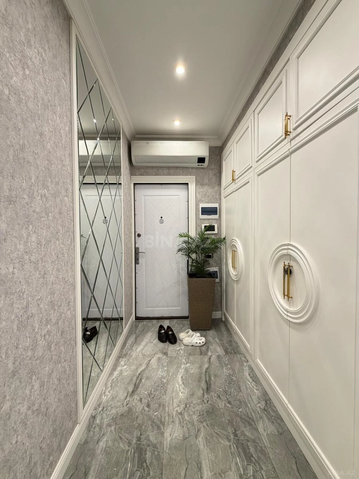 Satılır 3 otaqlı mənzil 75 m²