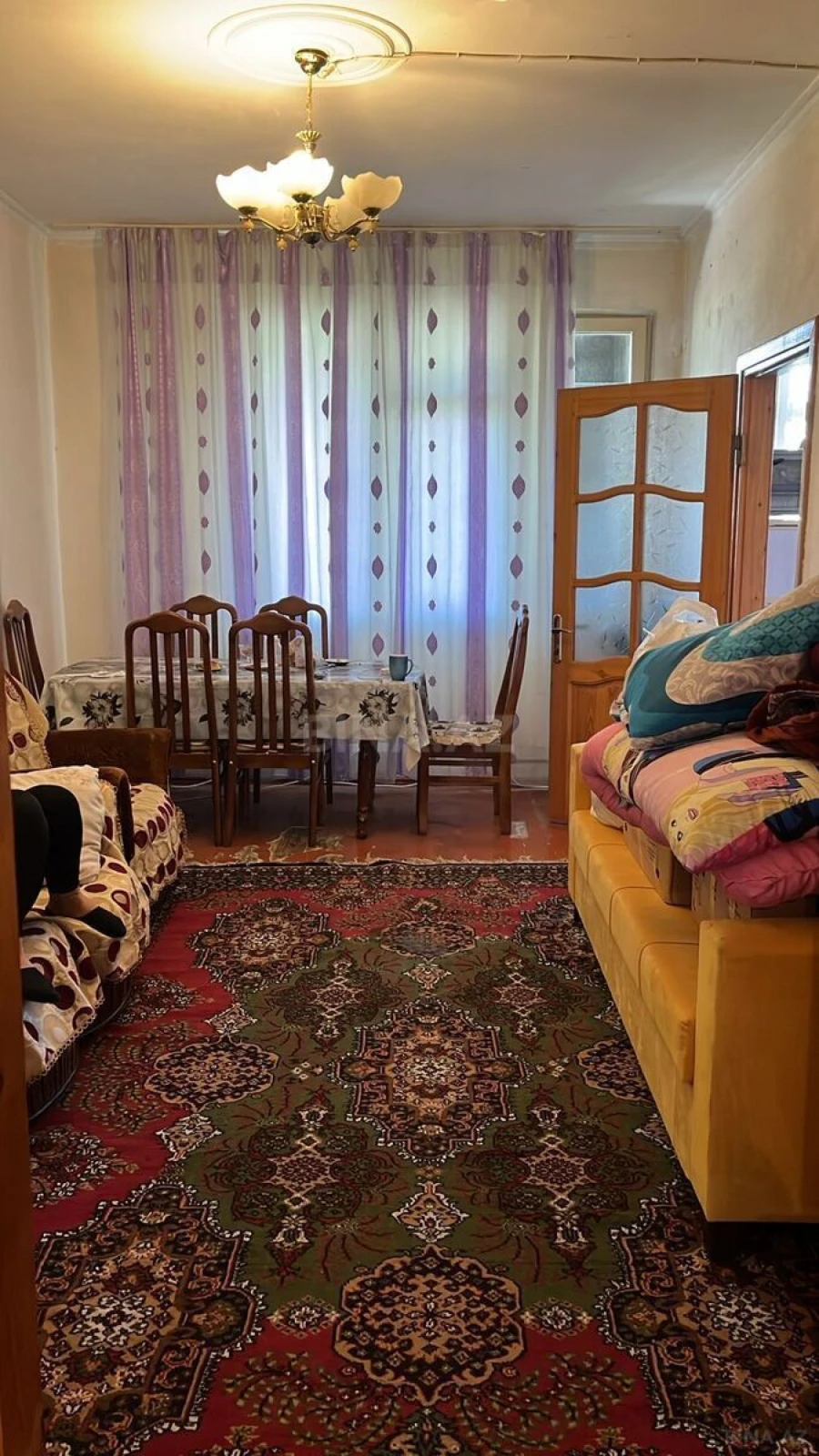 Kirayə verilir 2 otaqlı mənzil 98 m²