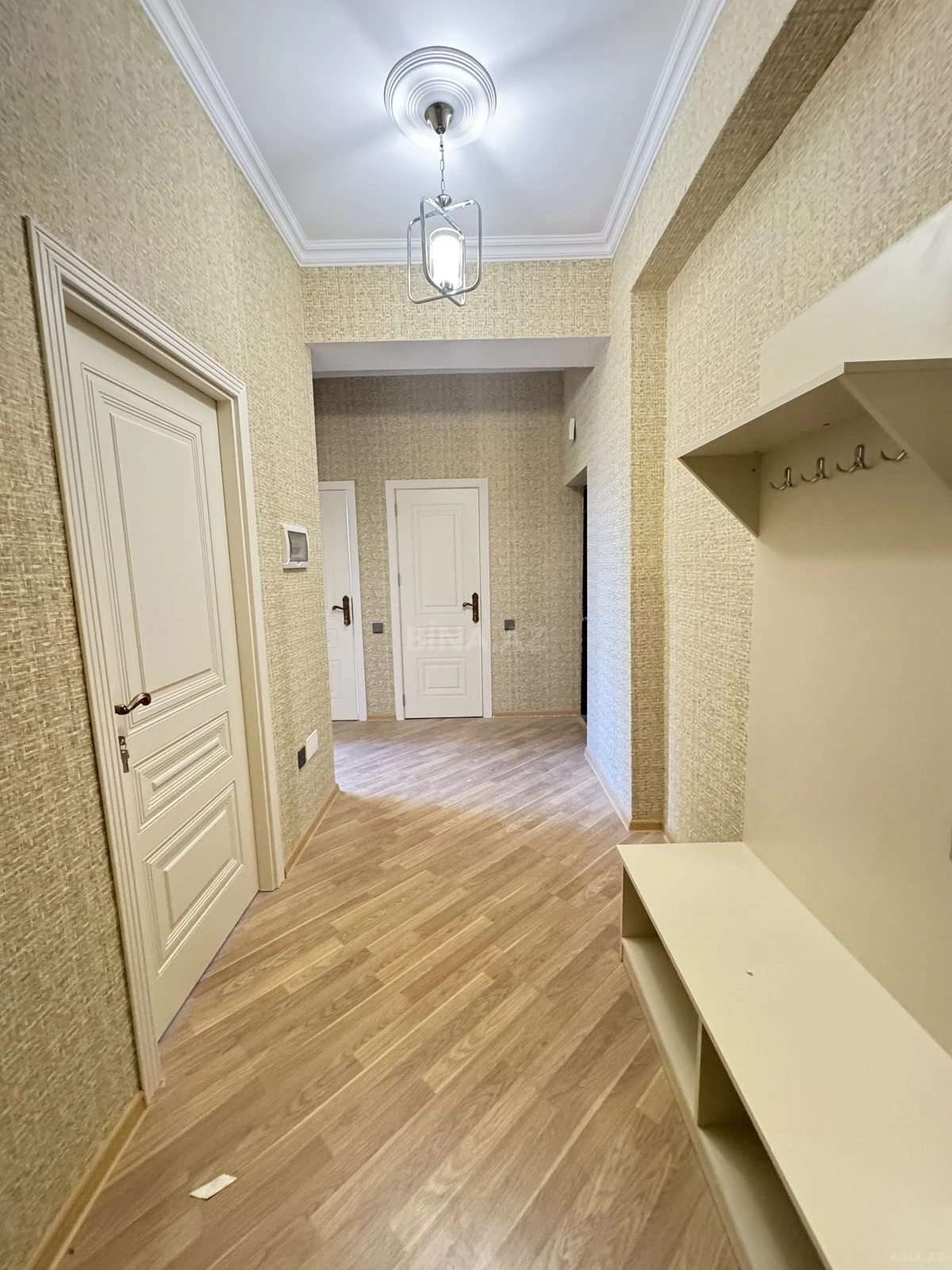 Satılır 2 otaqlı mənzil 80 m²