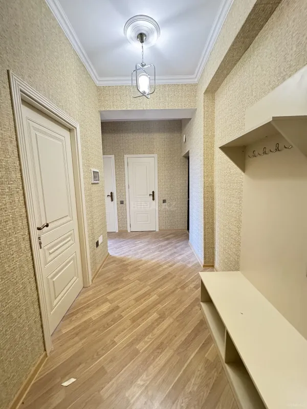 Satılır 2 otaqlı mənzil 80 m²