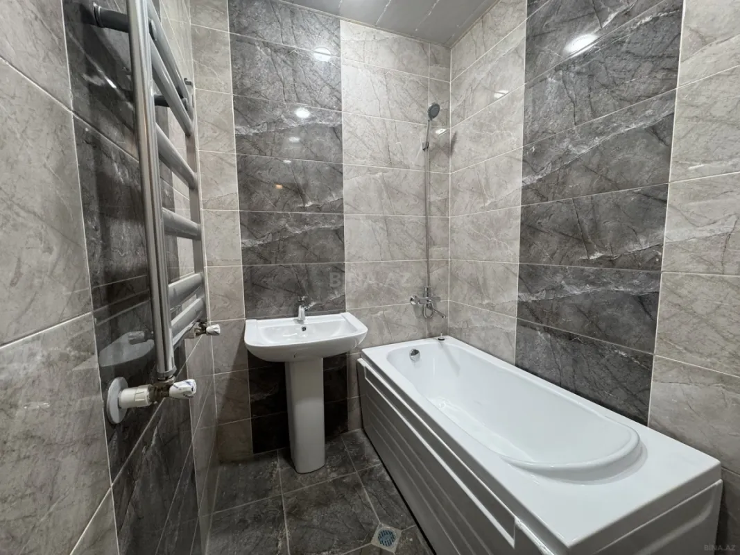 Satılır 2 otaqlı mənzil 80 m²