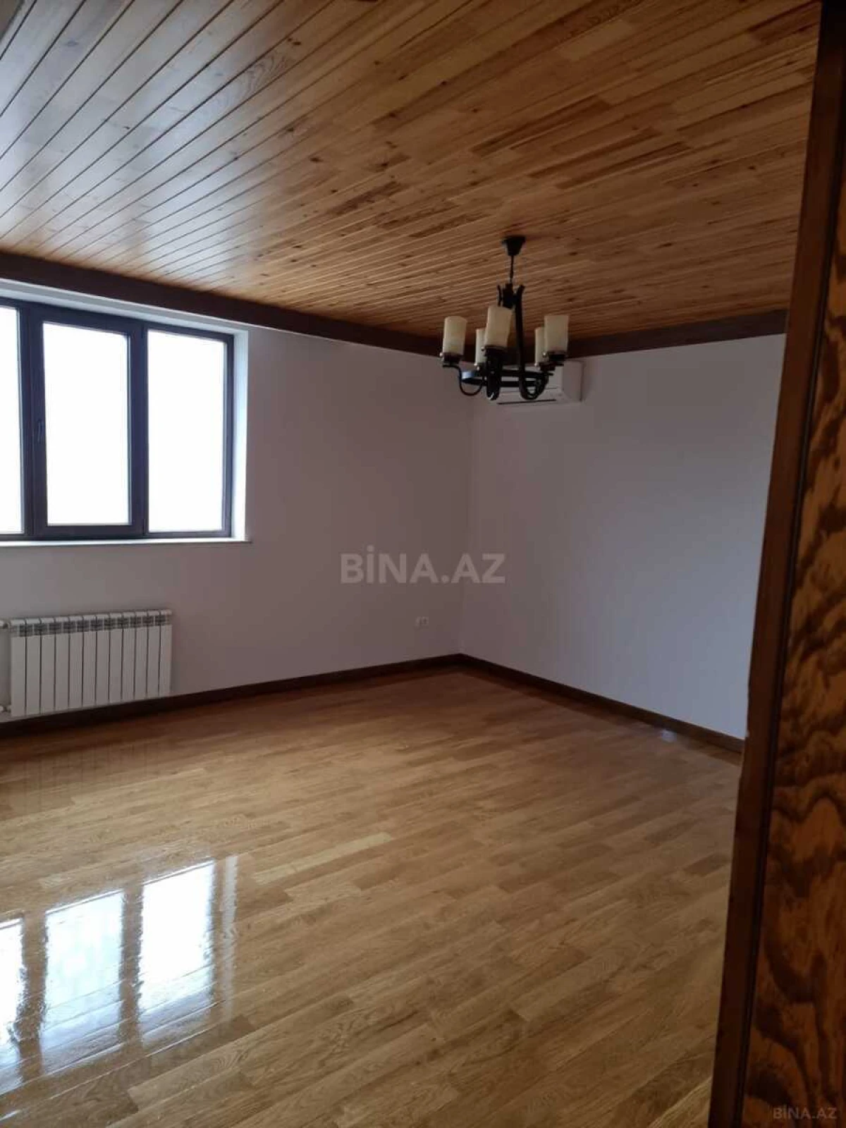 Satılır 6 otaqlı həyət evi 350 m²