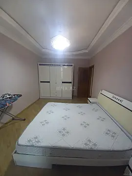 Kirayə verilir 2 otaqlı mənzil 95 m²