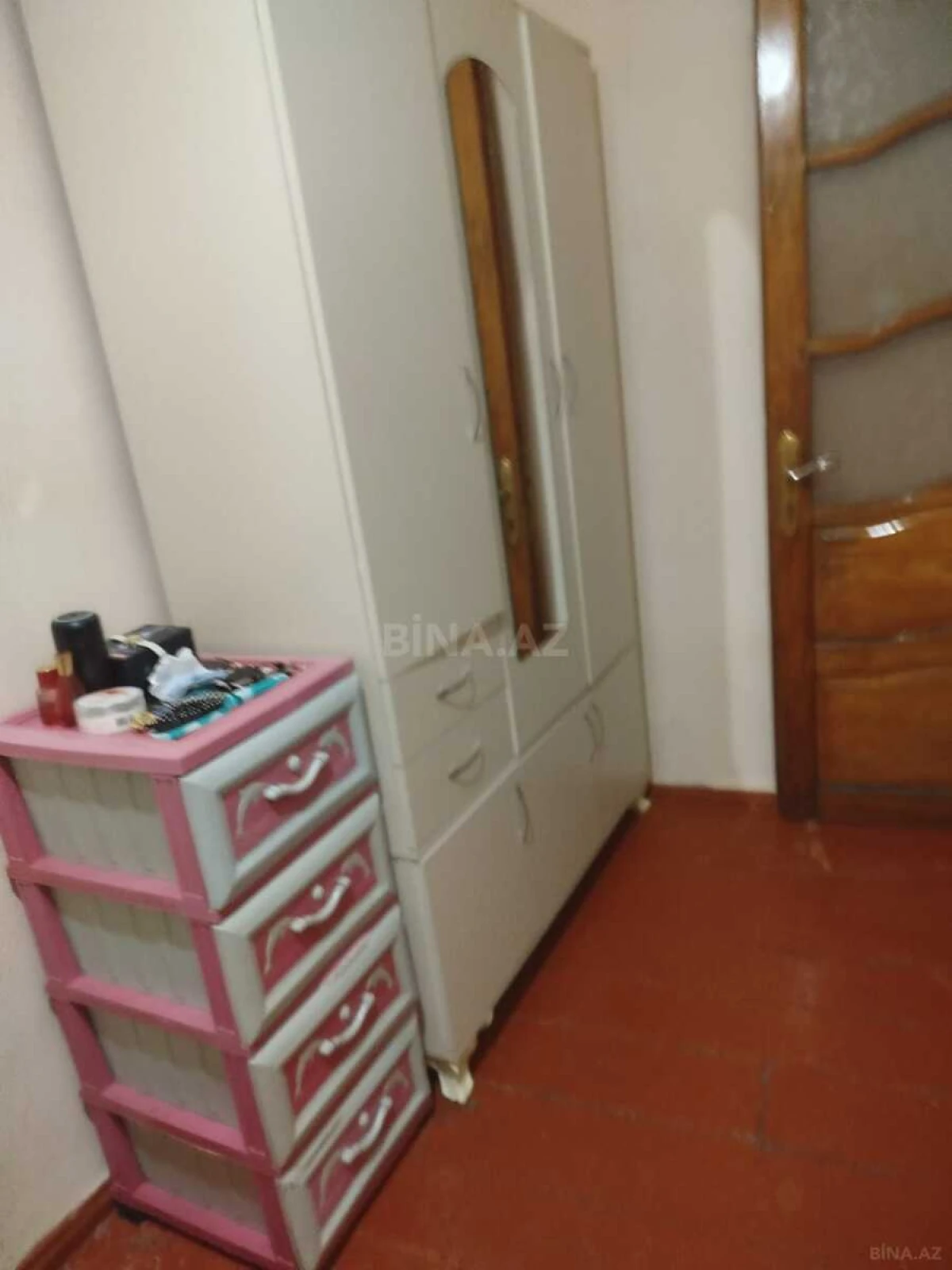 Kirayə verilir 2 otaqlı mənzil 20 m²