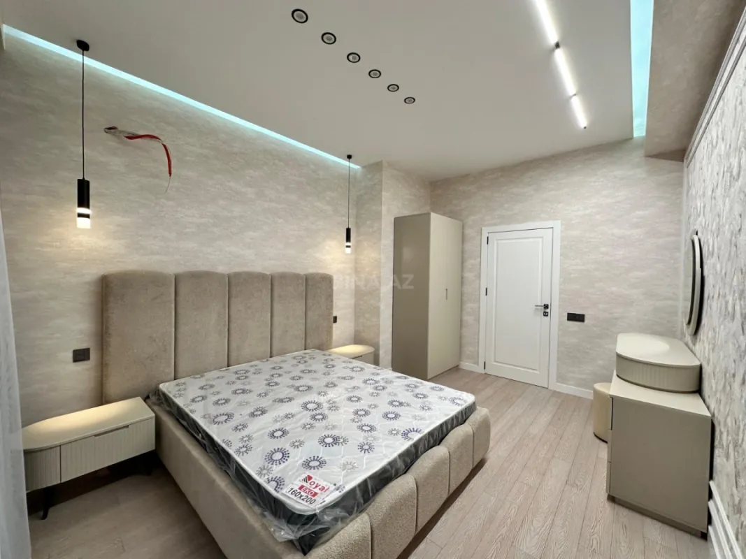 Kirayə verilir 2 otaqlı mənzil 80 m²