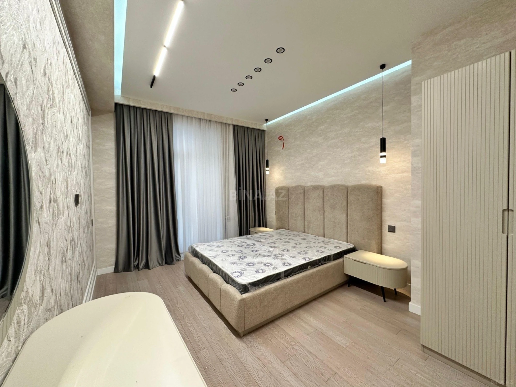 Kirayə verilir 2 otaqlı mənzil 80 m²