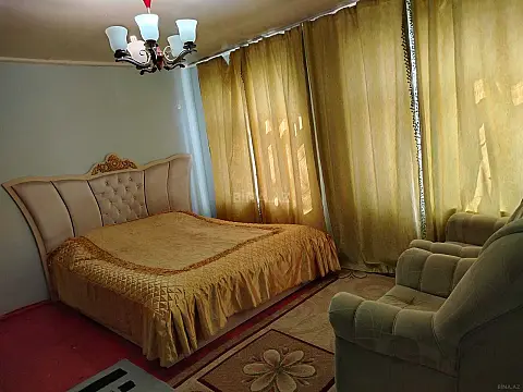 Kirayə verilir 2 otaqlı həyət evi 70 m²