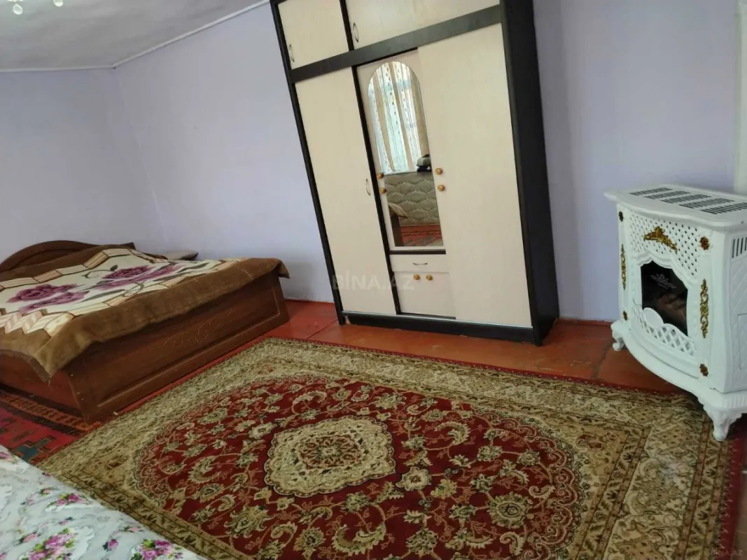 Kirayə verilir 2 otaqlı həyət evi 70 m²