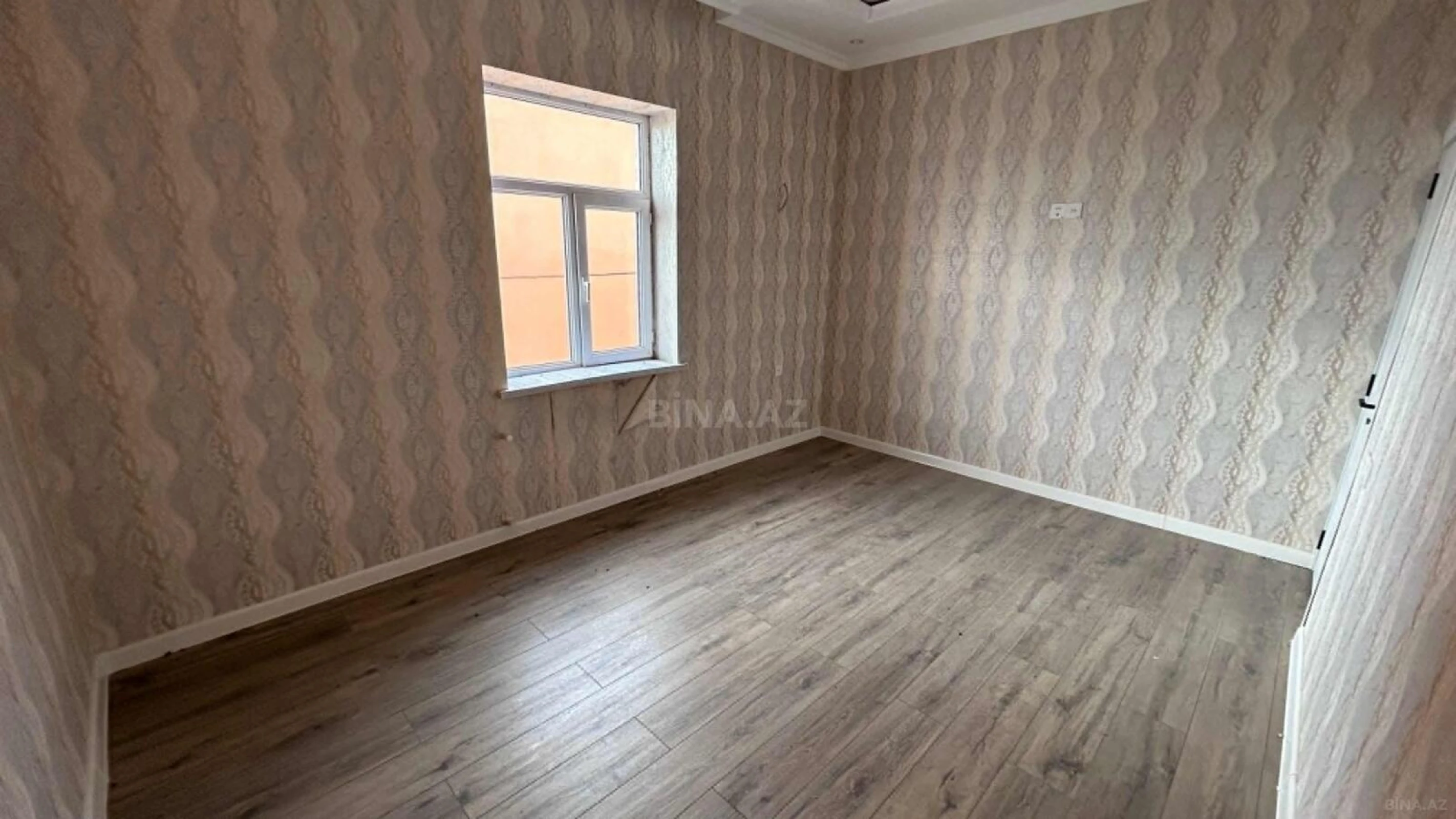 Satılır 4 otaqlı həyət evi 170 m²