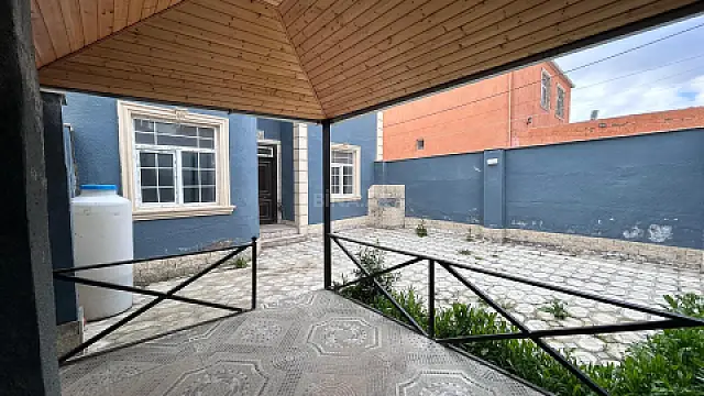 Satılır 4 otaqlı həyət evi 170 m²