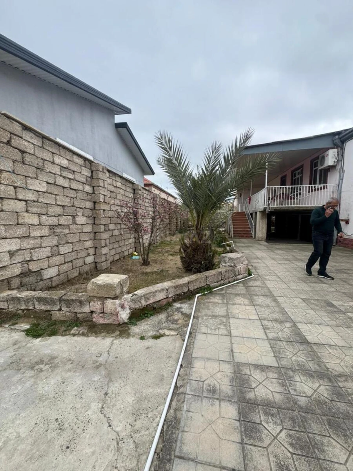 Satılır 4 otaqlı həyət evi 150 m²