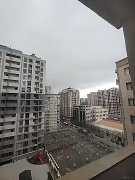 Kirayə verilir 2 otaqlı mənzil 80 m²