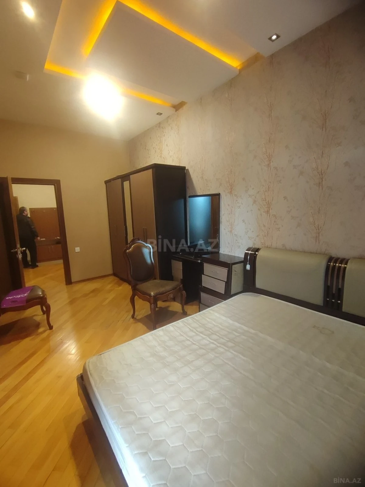 Kirayə verilir 2 otaqlı mənzil 80 m²
