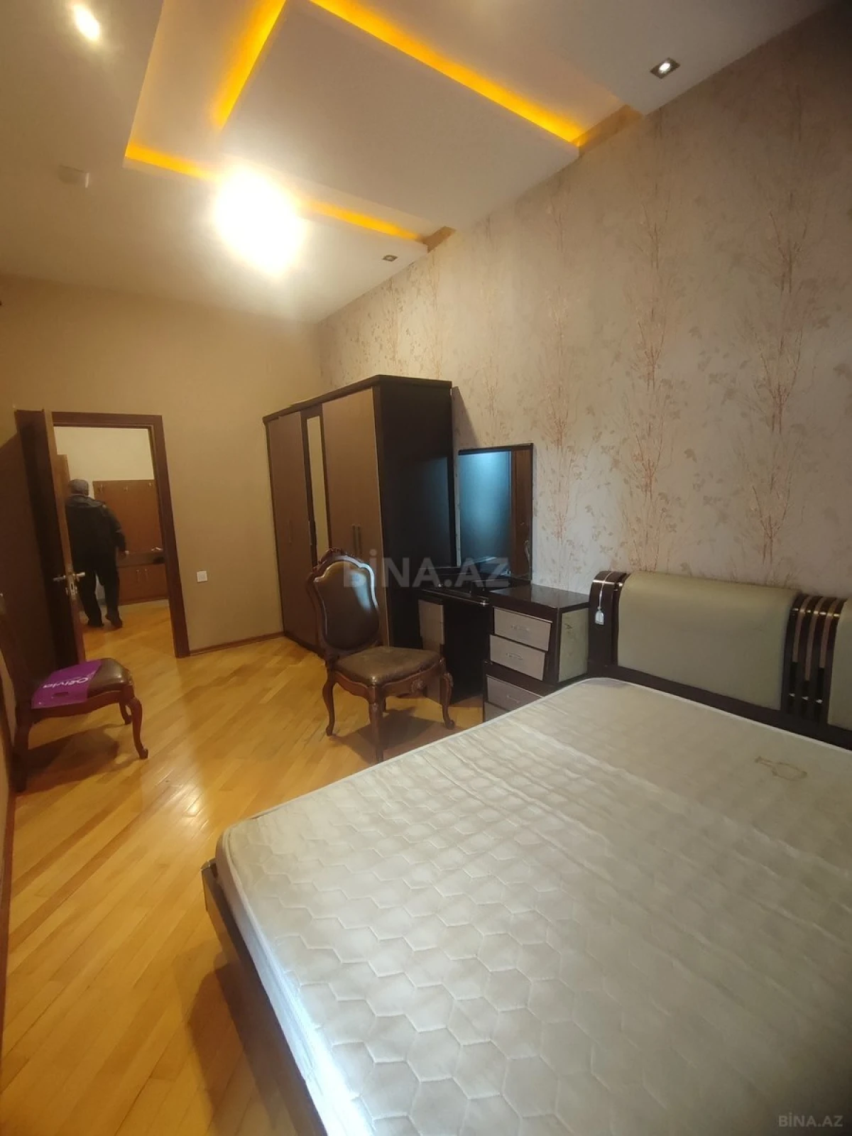 Kirayə verilir 2 otaqlı mənzil 80 m²