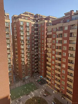 Satılır 3 otaqlı mənzil 140 m²