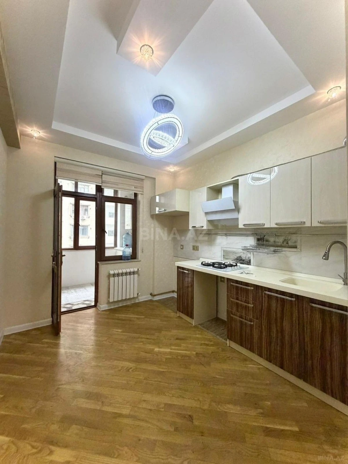 Satılır 3 otaqlı mənzil 76 m²