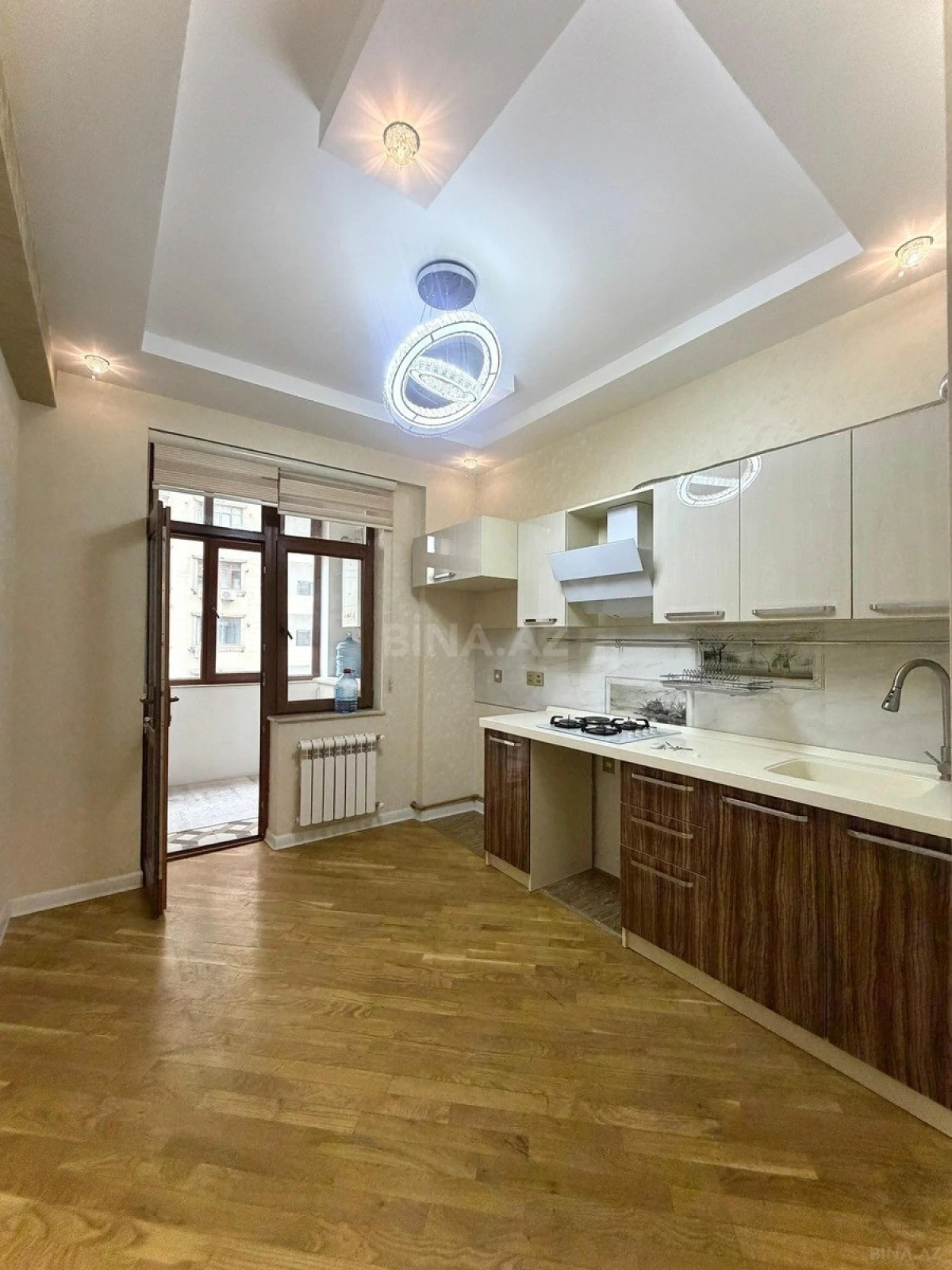 Satılır 3 otaqlı mənzil 76 m²