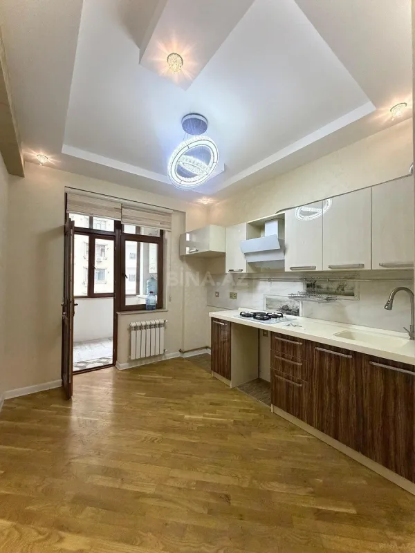 Satılır 3 otaqlı mənzil 76 m²