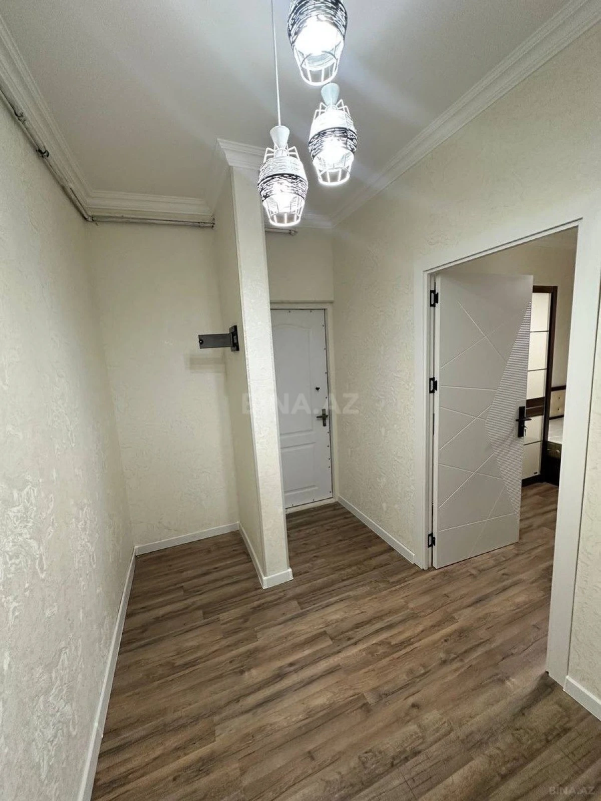 Kirayə verilir 2 otaqlı mənzil 60 m²