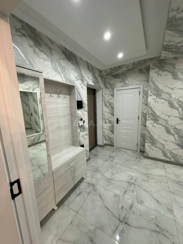 Kirayə verilir 2 otaqlı mənzil 90 m²