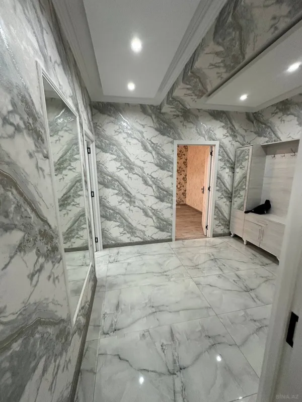 Kirayə verilir 2 otaqlı mənzil 90 m²