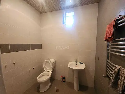 Satılır 6 otaqlı həyət evi 200 m²