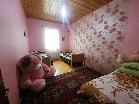 Satılır 6 otaqlı həyət evi 200 m²