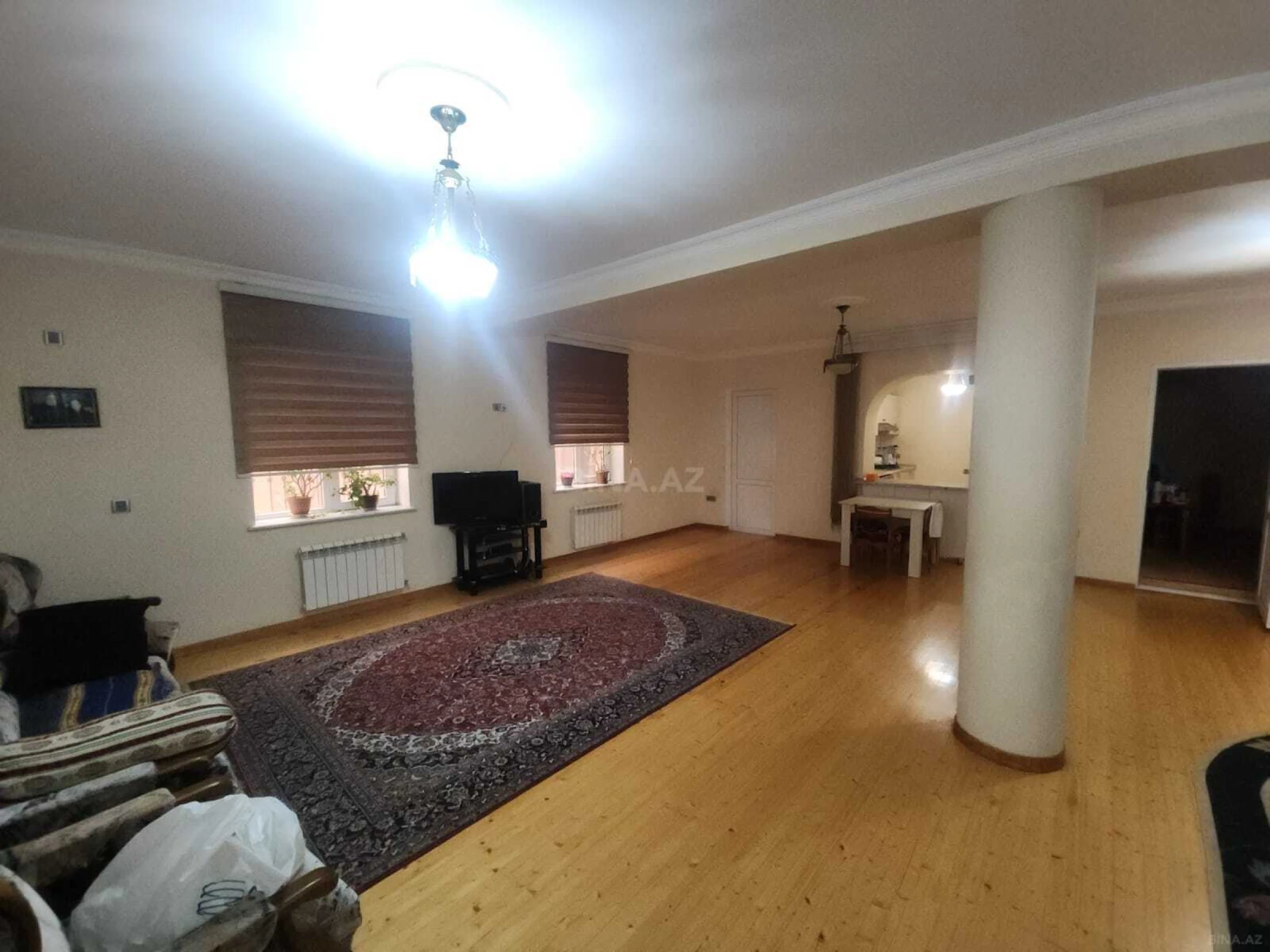 Satılır 6 otaqlı həyət evi 200 m²