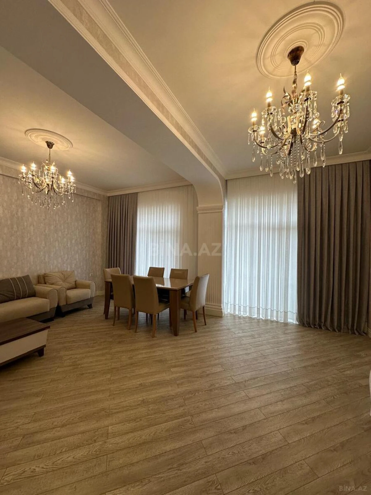 Kirayə verilir 3 otaqlı mənzil 137 m²