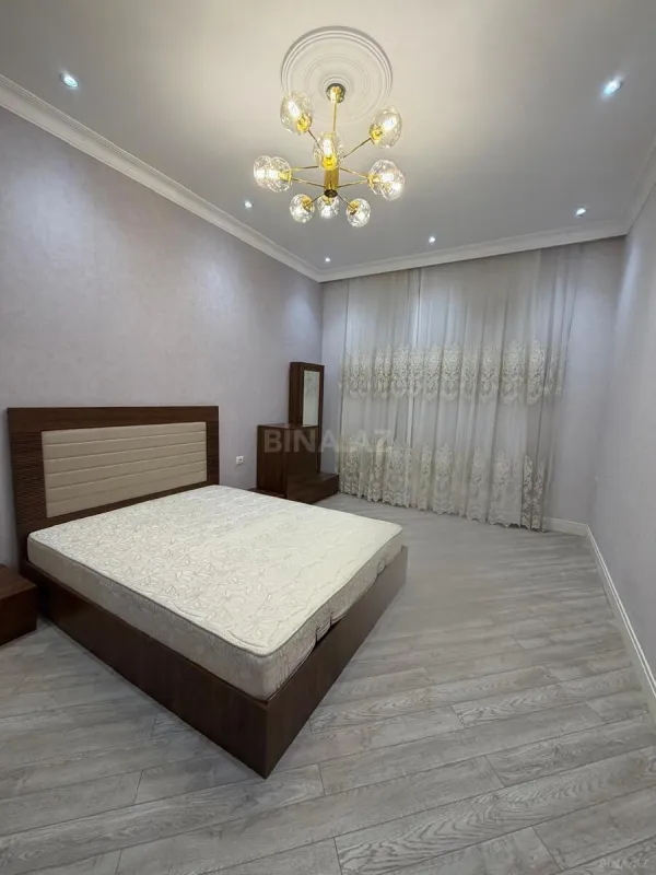Kirayə verilir 3 otaqlı mənzil 137 m²