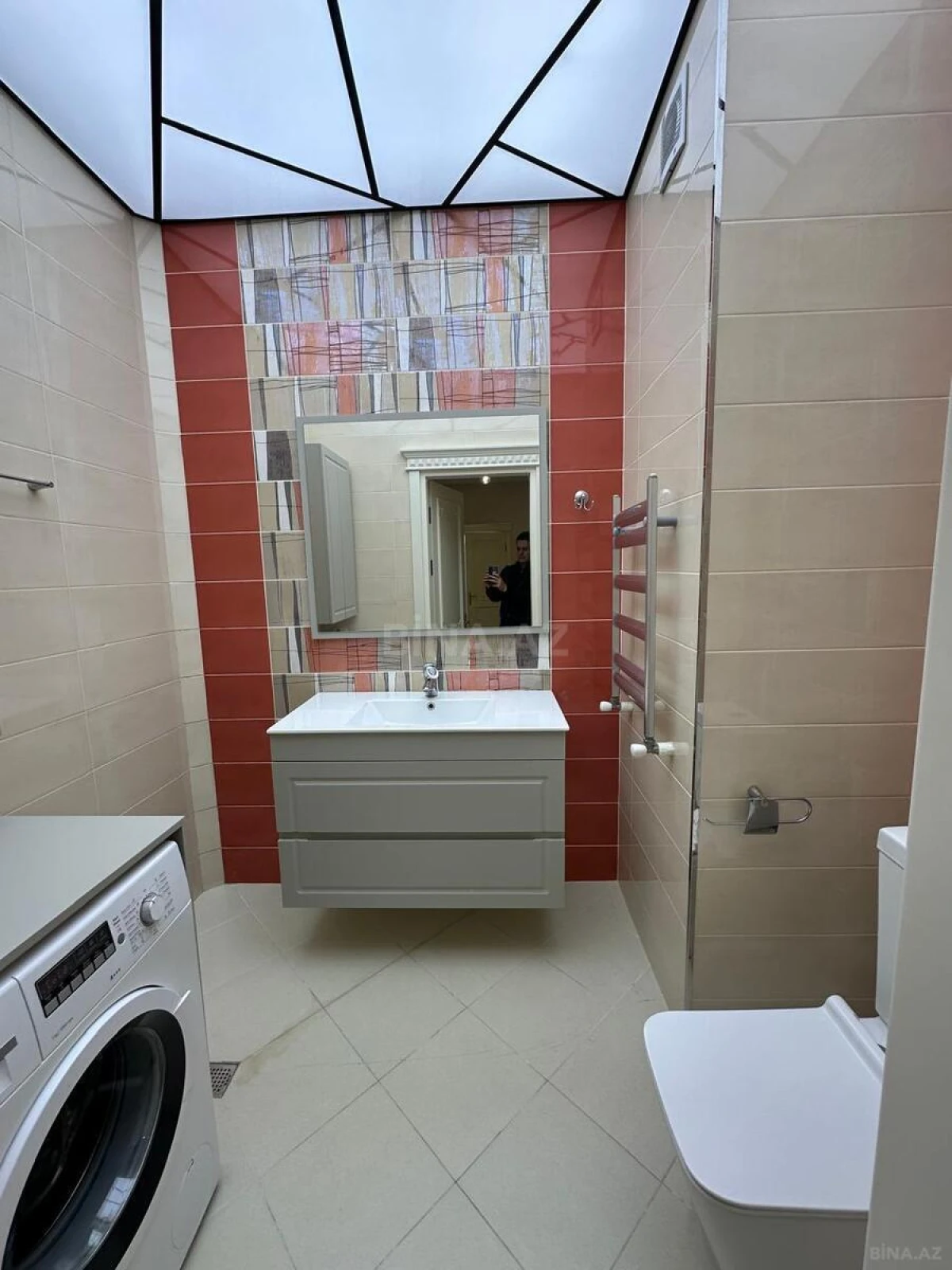 Kirayə verilir 3 otaqlı mənzil 137 m²