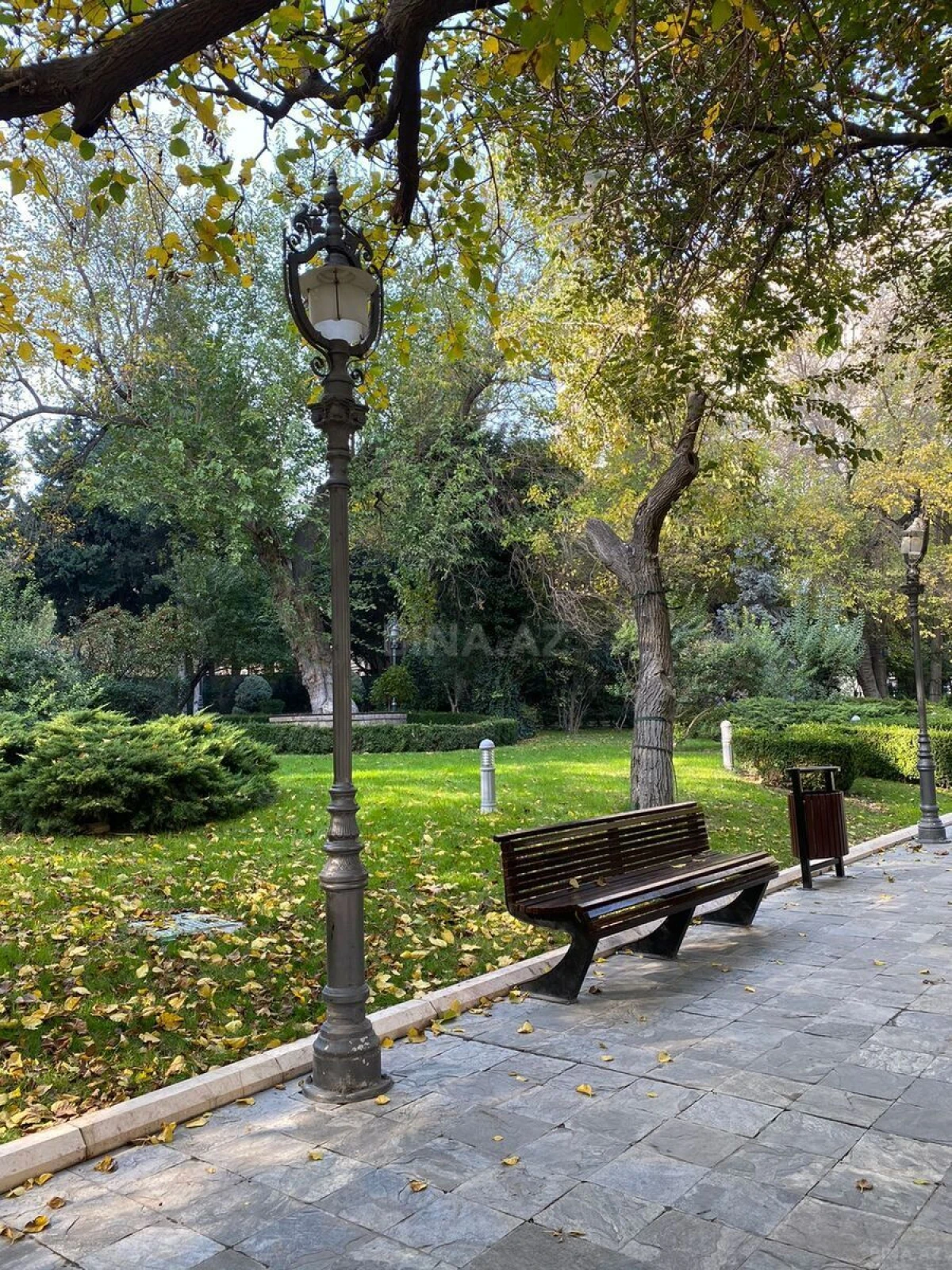 Satılır 3 otaqlı mənzil 101 m²
