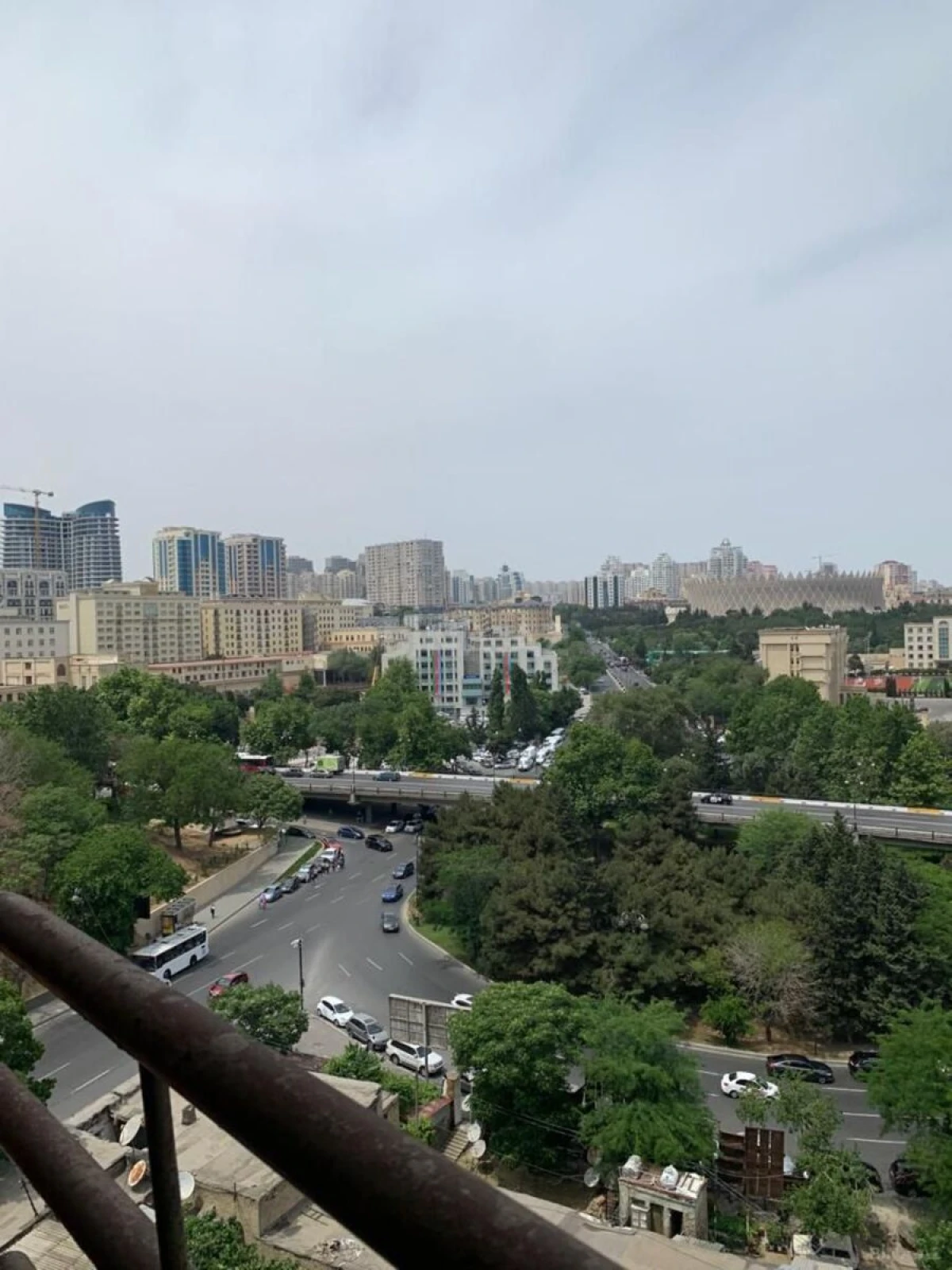 Satılır 3 otaqlı mənzil 101 m²