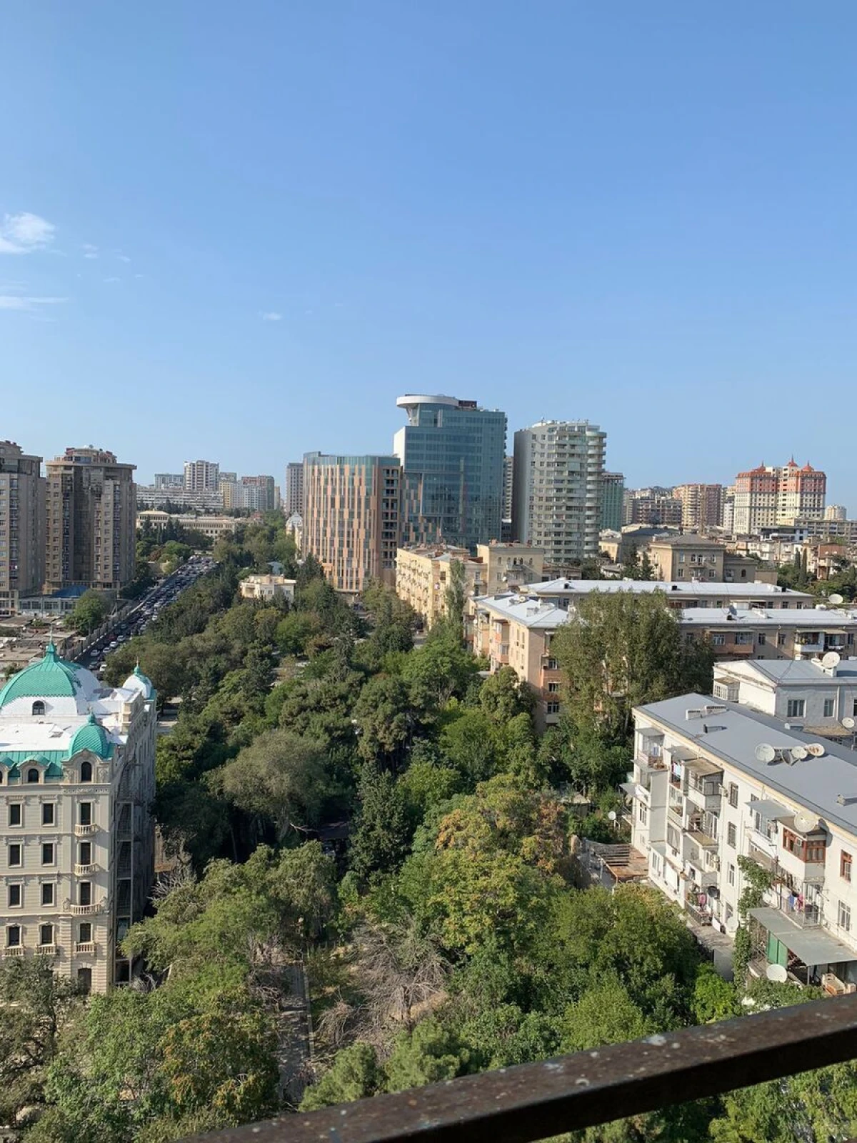 Satılır 3 otaqlı mənzil 101 m²