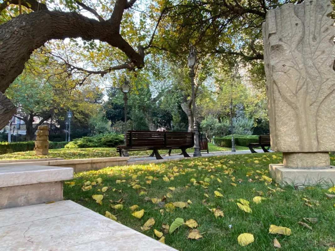 Satılır 3 otaqlı mənzil 101 m²