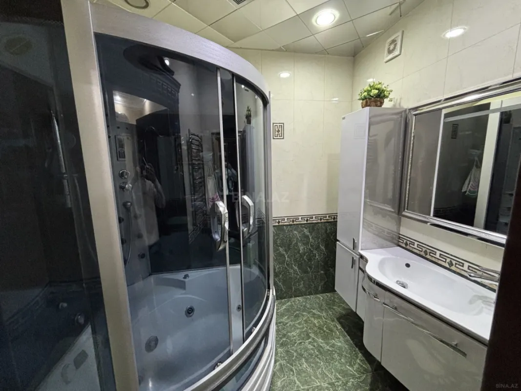 Satılır 3 otaqlı mənzil 102 m²