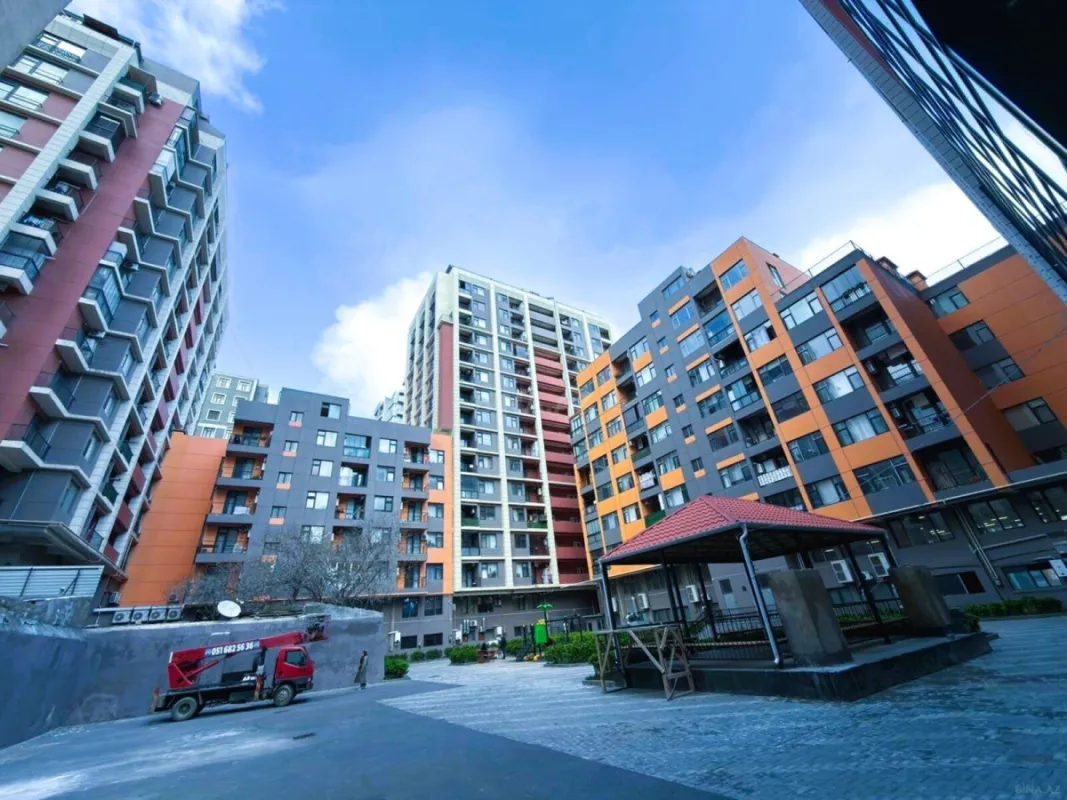 Satılır 2 otaqlı mənzil 56 m²