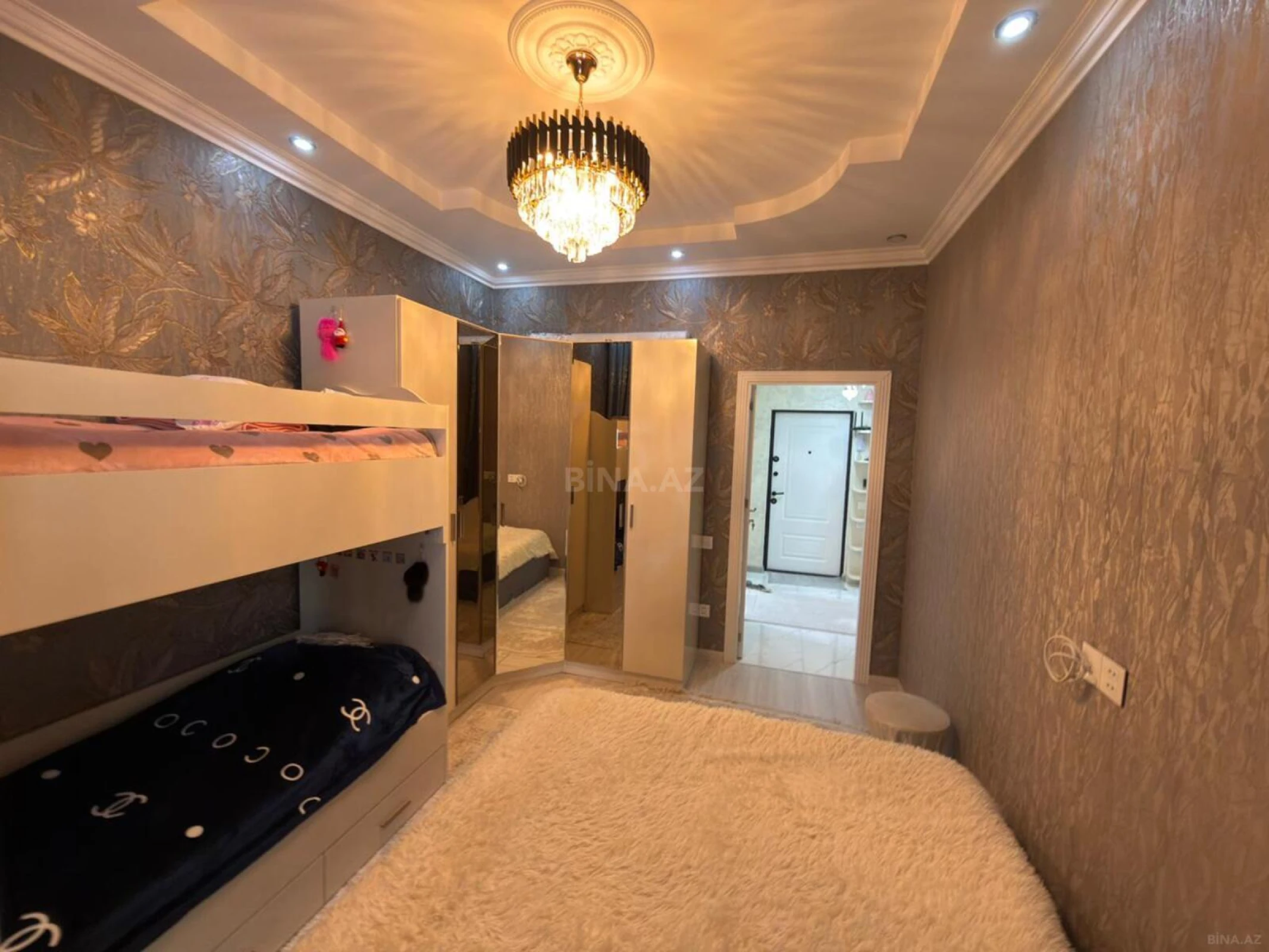 Satılır 2 otaqlı mənzil 56 m²