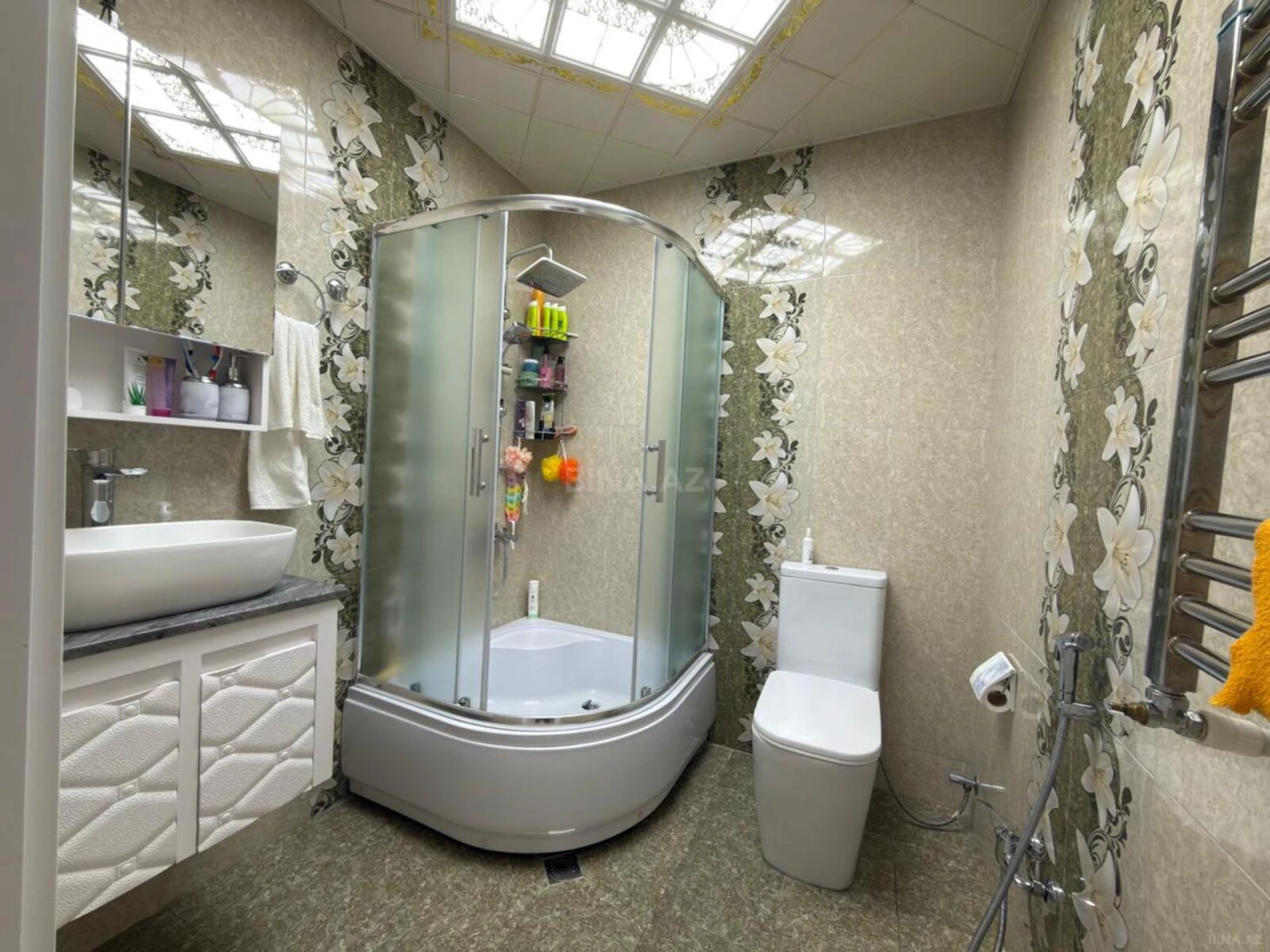 Satılır 2 otaqlı mənzil 56 m²