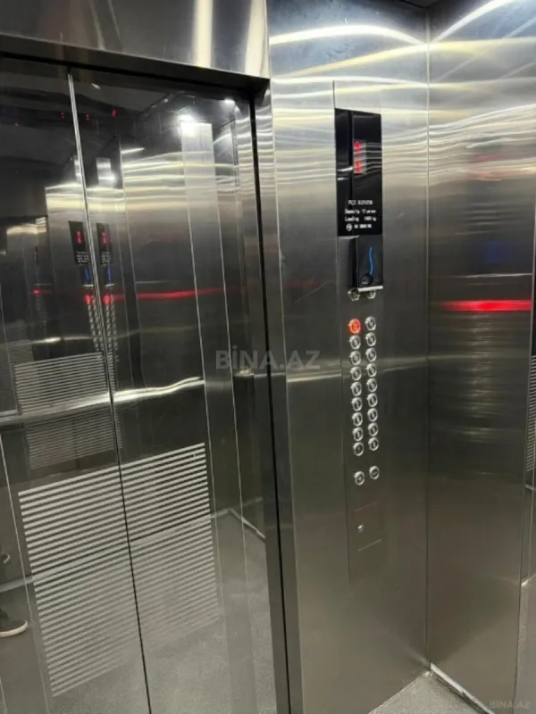 Satılır 3 otaqlı mənzil 140 m²