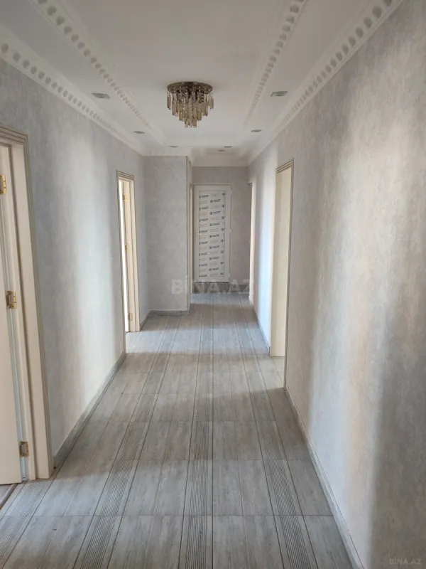 Satılır 5 otaqlı mənzil 100 m²