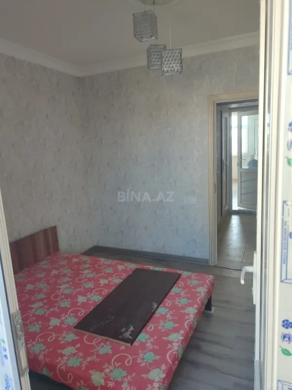 Satılır 5 otaqlı mənzil 100 m²